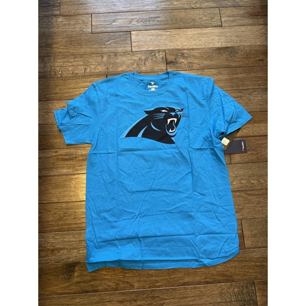 New Carolina Panthers T shirt Size Large McCaffrey 22